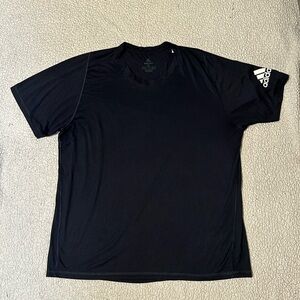 adidas - Freelift Sport Ultimate Solid Tee
